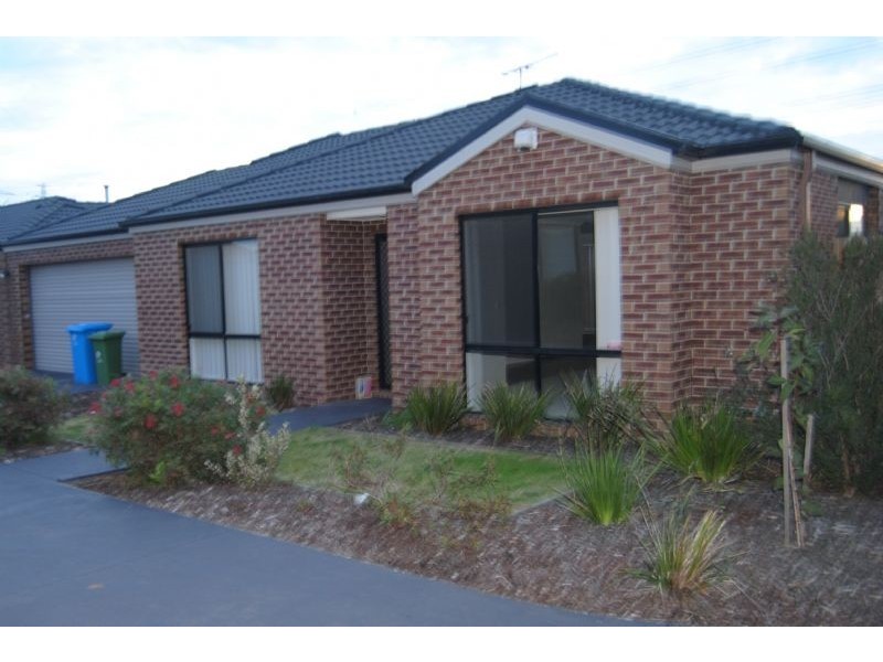 11/9 Carly Close, Narre Warren South VIC 3805