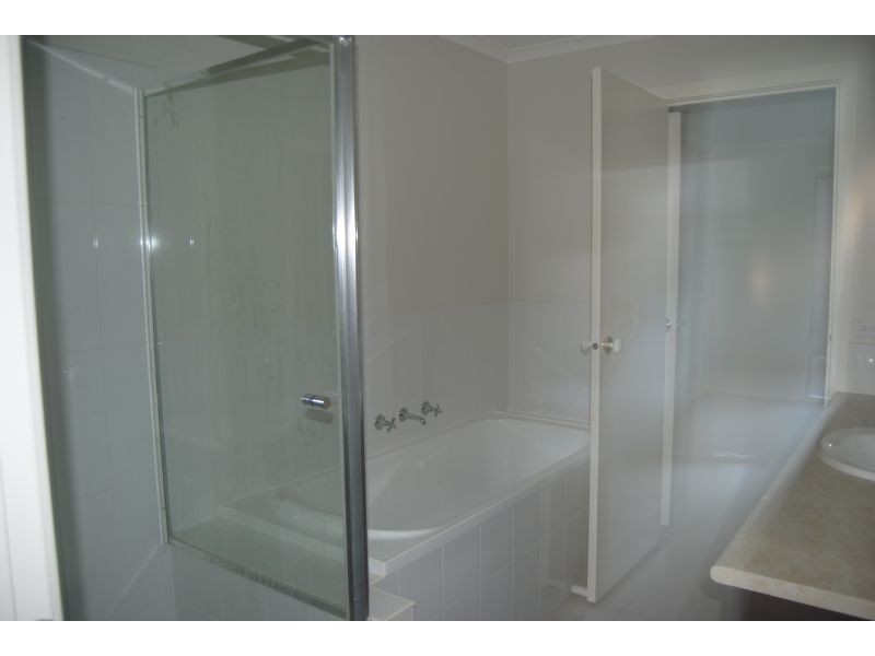 11/9 Carly Close, Narre Warren South VIC 3805