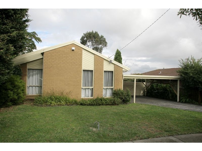 54 Warana Drive, Hampton Park VIC 3976