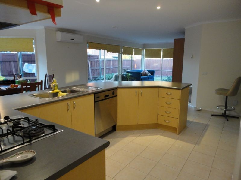 24 Hallmark Drive, Narre Warren South VIC 3805