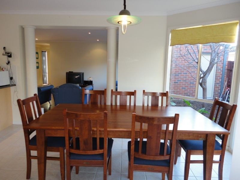 24 Hallmark Drive, Narre Warren South VIC 3805