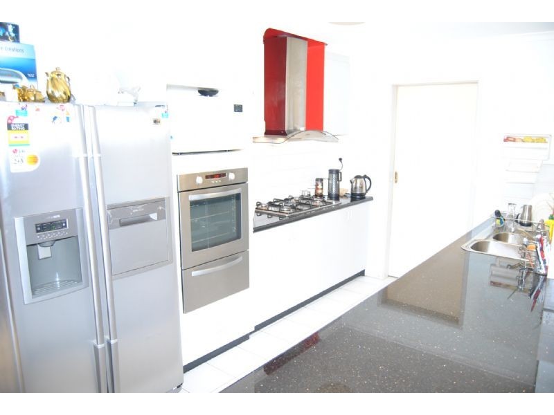 30 Clive Street, Hampton Park VIC 3976