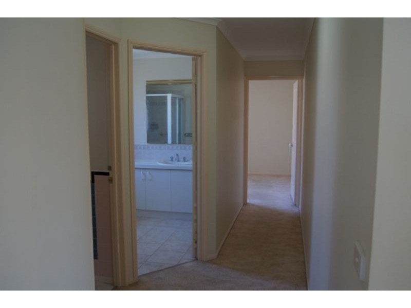 67 The Parkway, Hampton Park VIC 3976