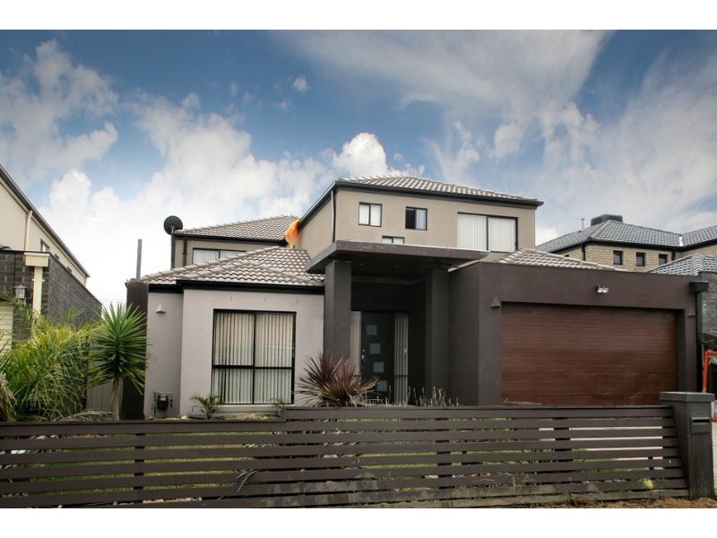 16 Hopegood Place, Lynbrook VIC 3975