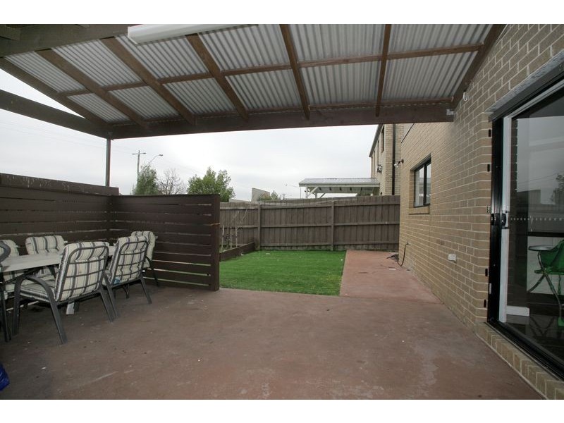 16 Hopegood Place, Lynbrook VIC 3975