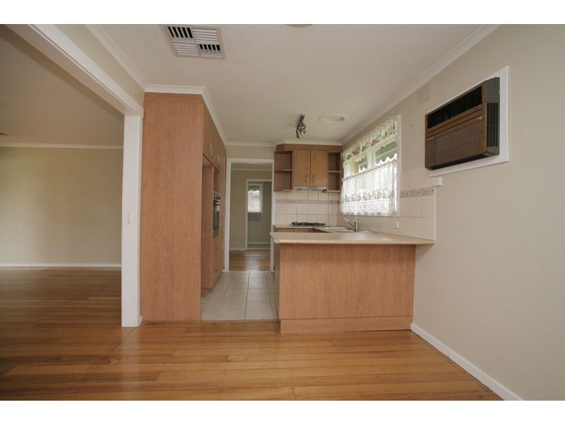 15 Tadstan Drive, Hampton Park VIC 3976