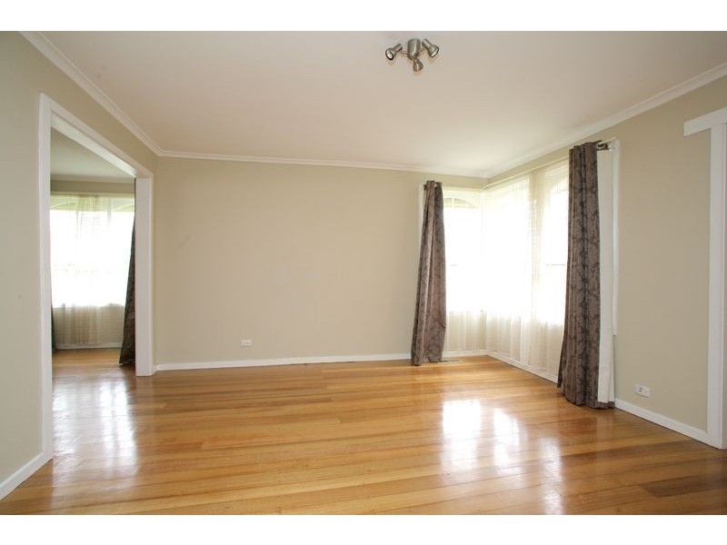 15 Tadstan Drive, Hampton Park VIC 3976