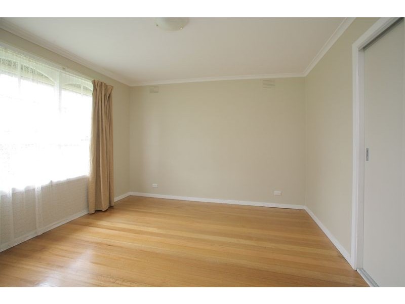 15 Tadstan Drive, Hampton Park VIC 3976