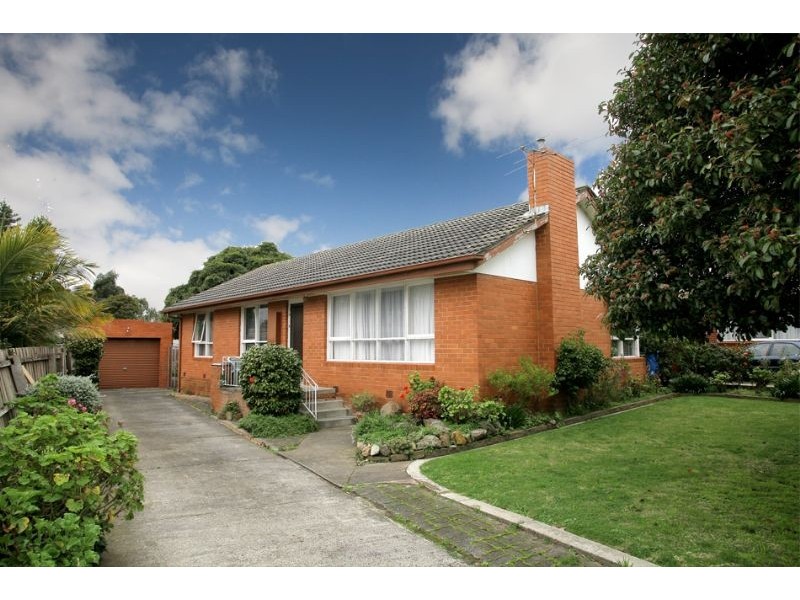 4 Parkland Avenue, Hampton Park VIC 3976