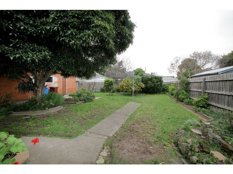4 Parkland Avenue, Hampton Park VIC 3976