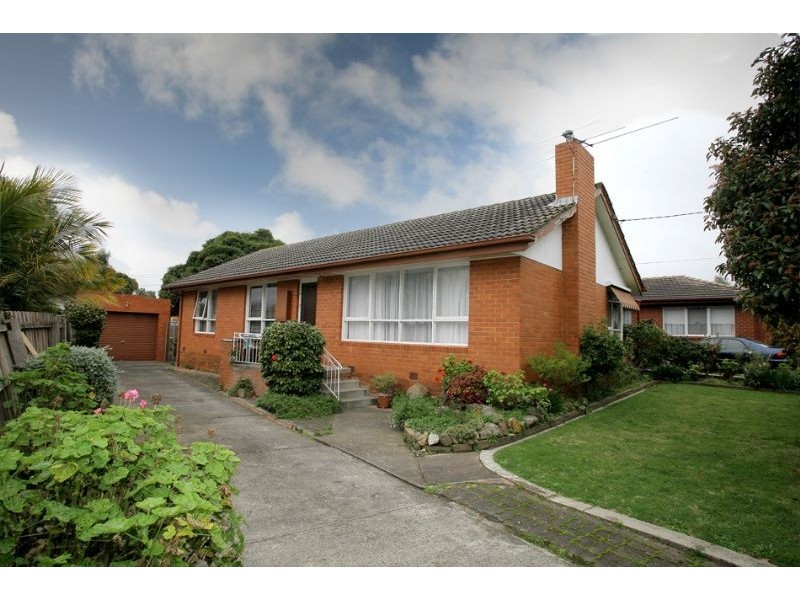 4 Parkland Avenue, Hampton Park VIC 3976