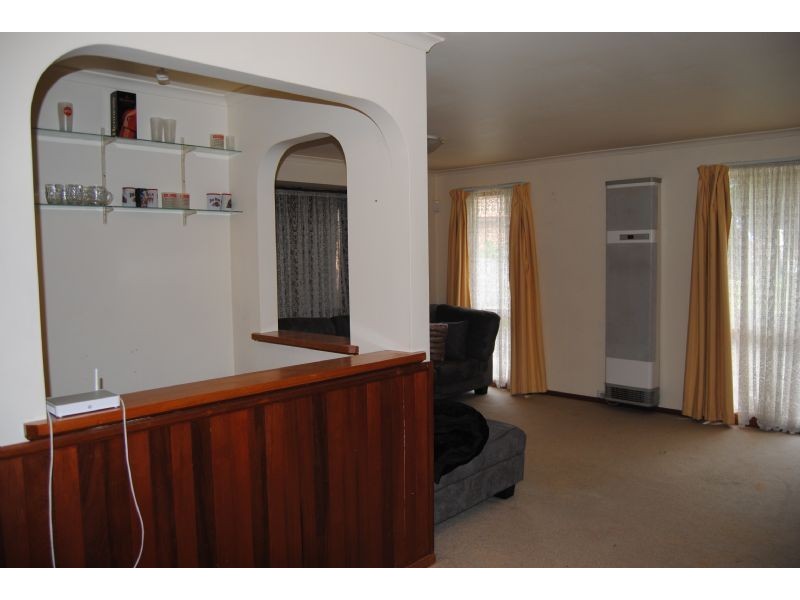 11 Edgerton Court, Hampton Park VIC 3976