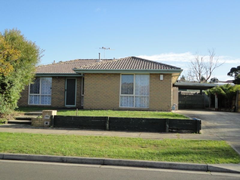 1 Ballina Place, Hampton Park VIC 3976