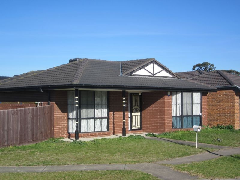 7 Elpara Way, Hampton Park VIC 3976
