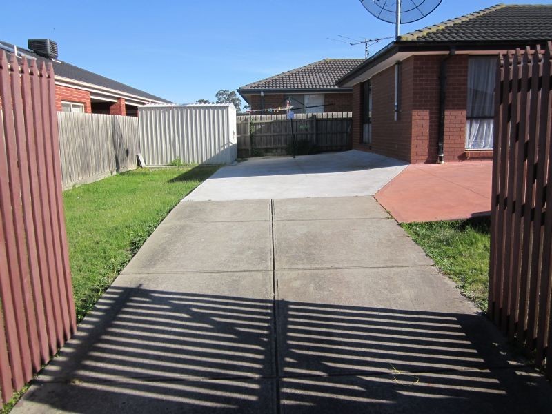 7 Elpara Way, Hampton Park VIC 3976