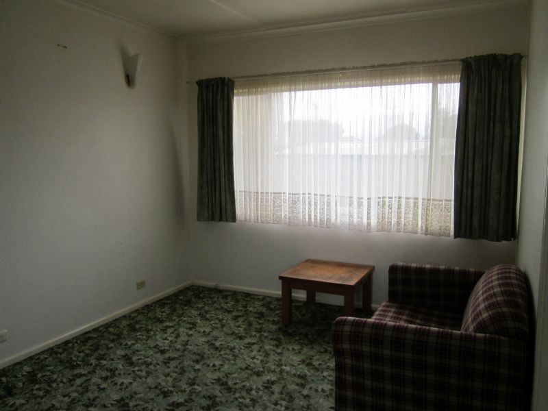 2/1 Blossom Drive, Doveton VIC 3177