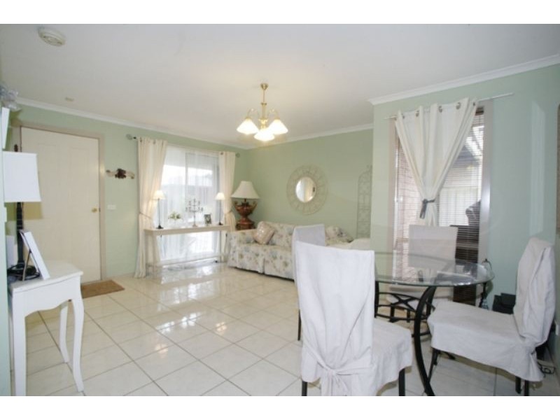 6 Bluegum Way, Hampton Park VIC 3976