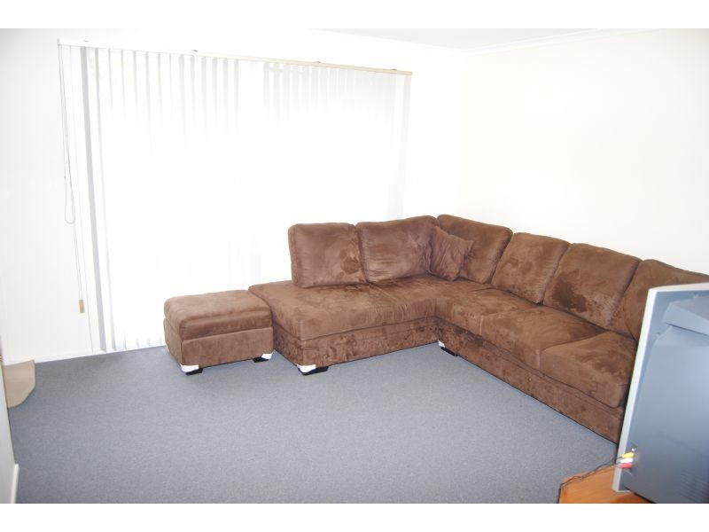 75 Edeys Run, Hampton Park VIC 3976