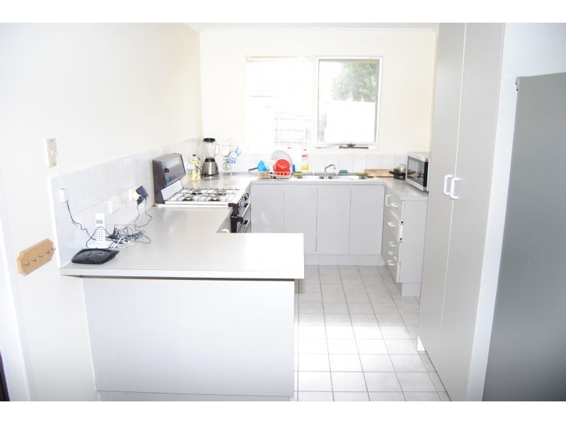 75 Edeys Run, Hampton Park VIC 3976