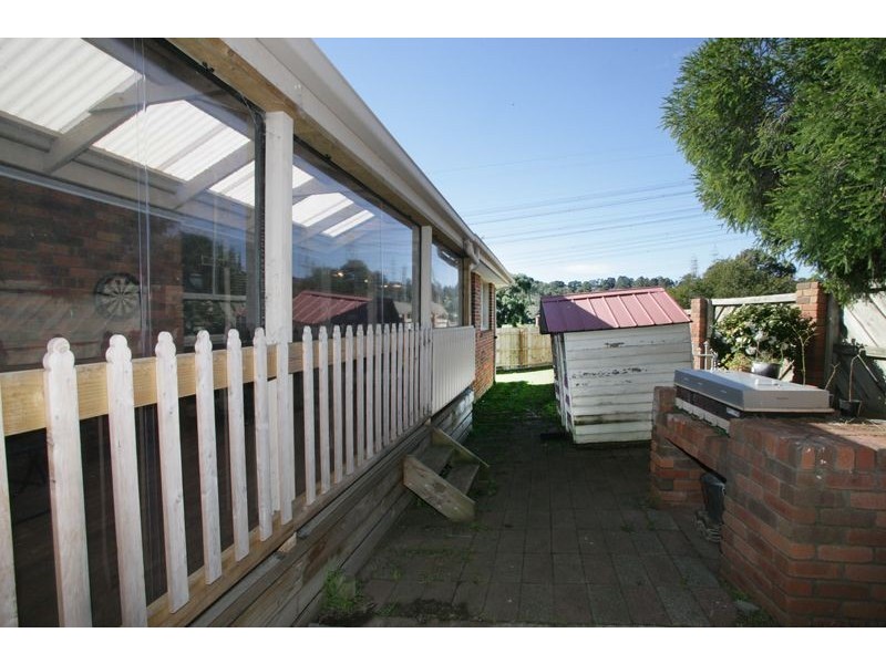 13 Redleap Court, Endeavour Hills VIC 3802