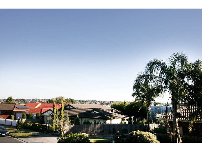 6 Bindi Close, Hallam VIC 3803