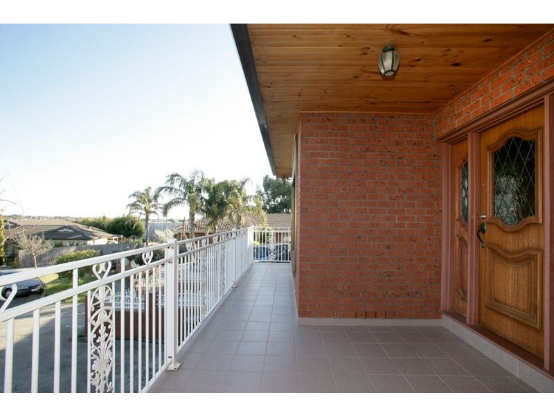 6 Bindi Close, Hallam VIC 3803