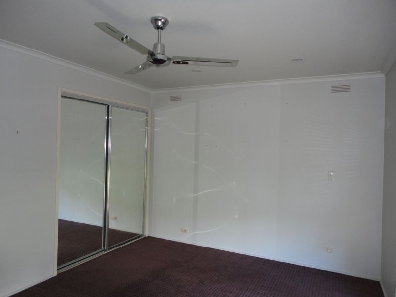 1/9 Sinclair Court, Hampton Park VIC 3976