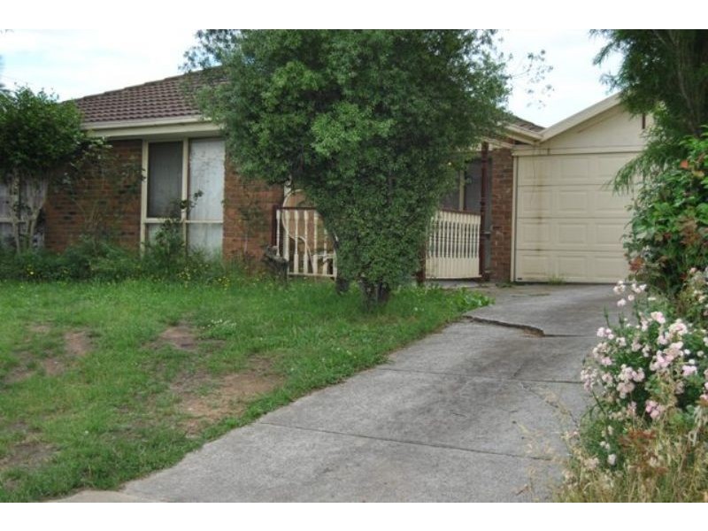 14 Emma Court, Hampton Park VIC 3976