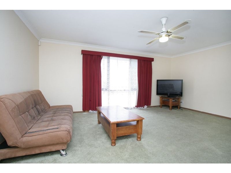 4 Kylie Court, Hampton Park VIC 3976