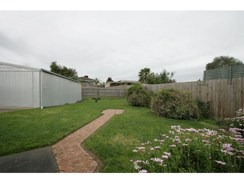 4 Kylie Court, Hampton Park VIC 3976