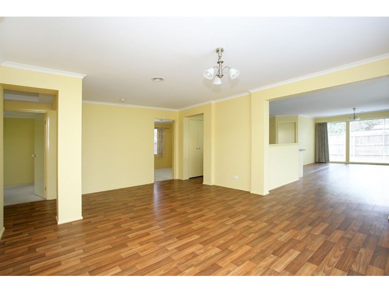 29 May Gibbs Crescent, Lynbrook VIC 3975