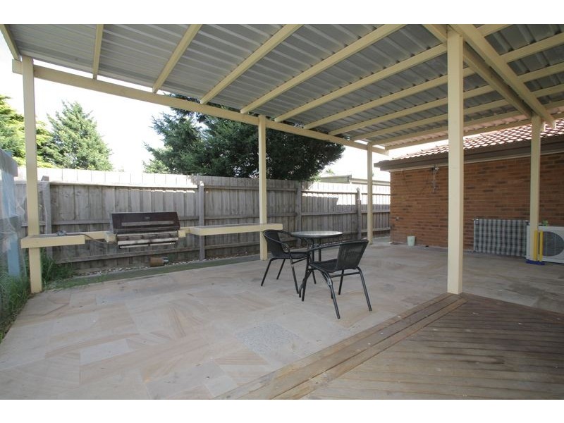 16 Hazeldean Court, Hampton Park VIC 3976