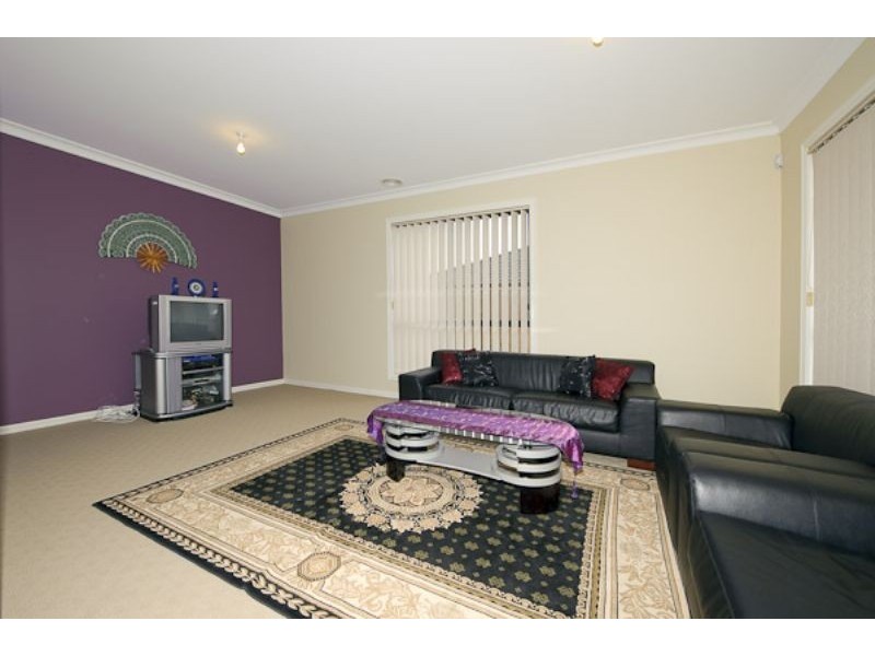 5 Lockwood Rise, Lynbrook VIC 3975