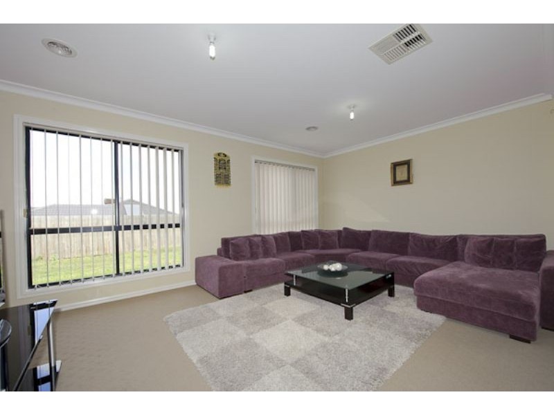 5 Lockwood Rise, Lynbrook VIC 3975