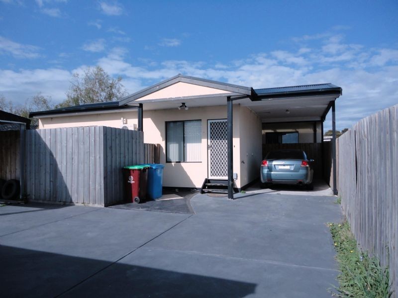 2/6 Hayes Road, Hampton Park VIC 3976