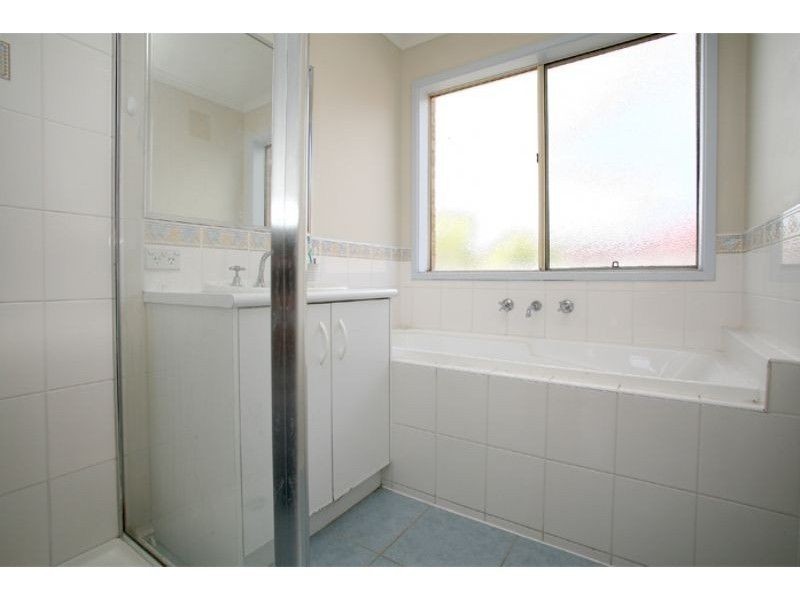 9 Burlington Chase, Hampton Park VIC 3976