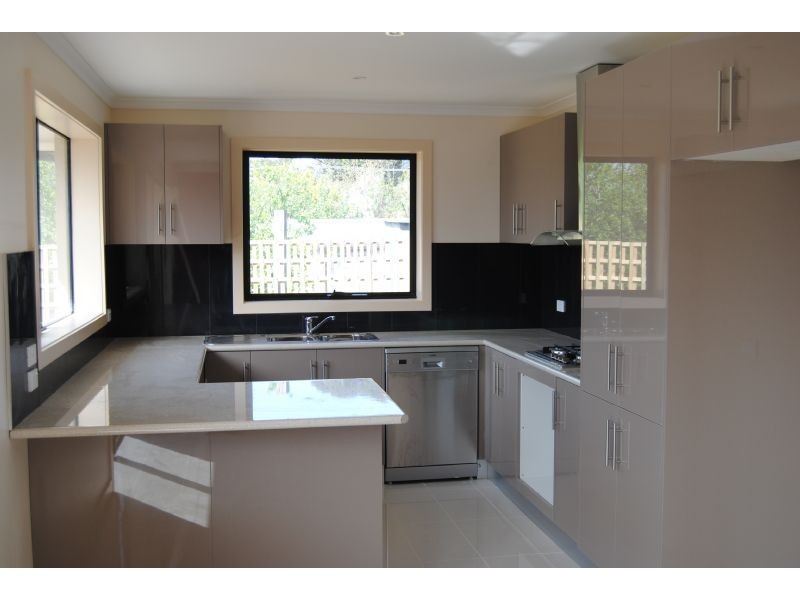 1/32 Wren Street, Hampton Park VIC 3976