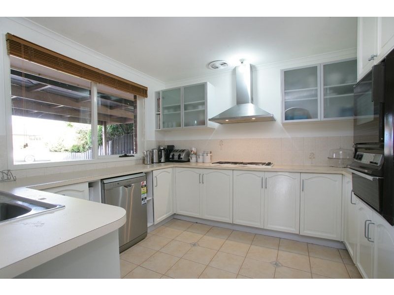 13 Sarah Place, Hampton Park VIC 3976