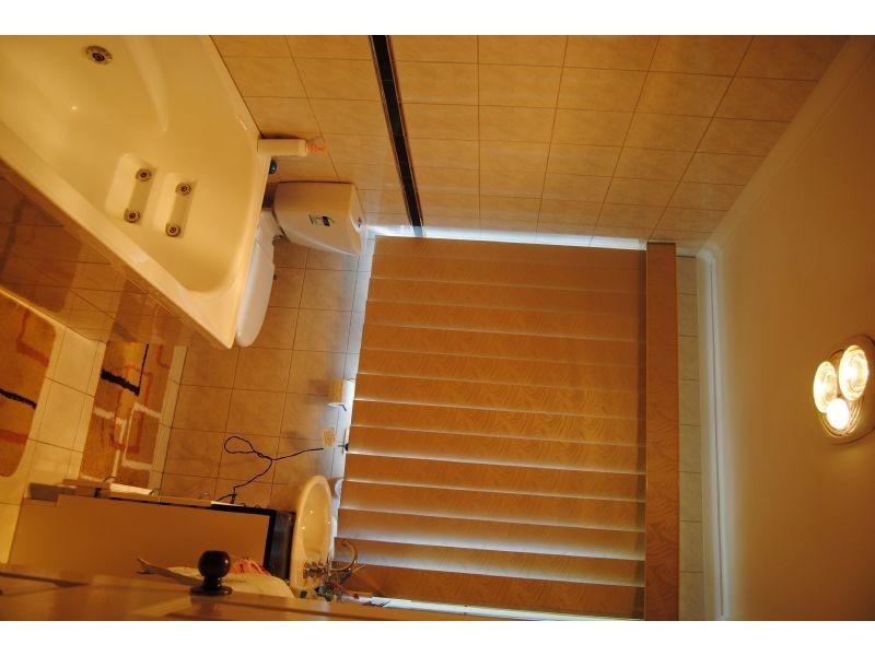 4 Albany Court, Endeavour Hills VIC 3802