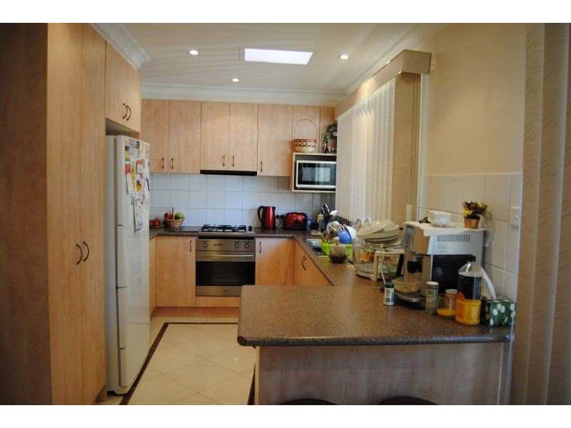 4 Albany Court, Endeavour Hills VIC 3802