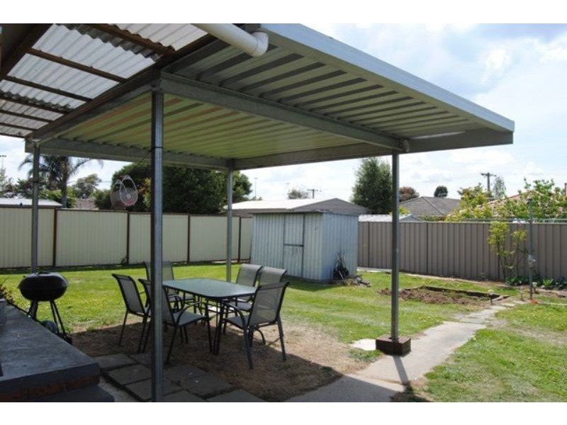 13 Hawking Avenue, Hampton Park VIC 3976