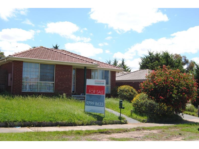 11 Cornell Place, Hampton Park VIC 3976