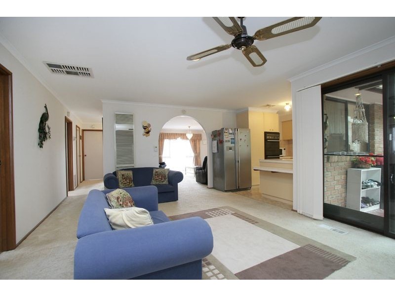 37 Eyebright Square, Hallam VIC 3803