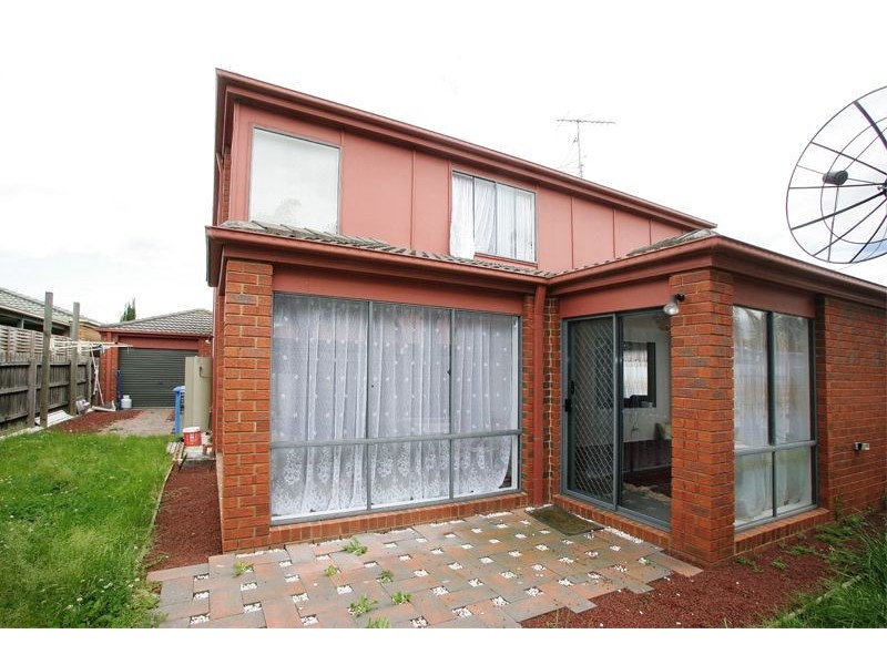 3 Peveril Crescent, Cranbourne North VIC 3977