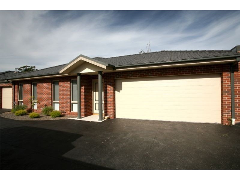 2/112 Cairns Road, Hampton Park VIC 3976