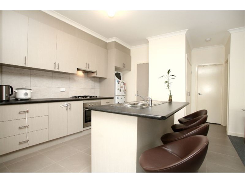 2/112 Cairns Road, Hampton Park VIC 3976