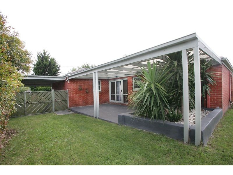 10 Huntington Drive, Hampton Park VIC 3976