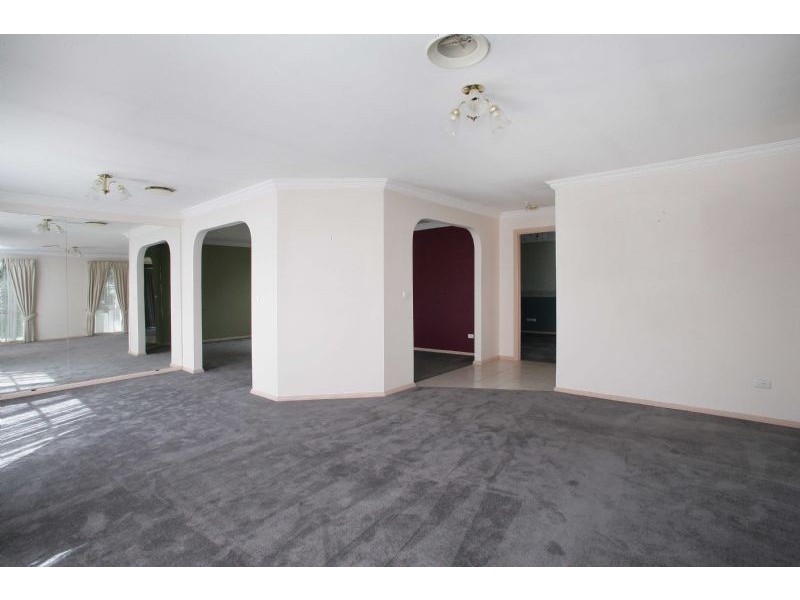 10 Huntington Drive, Hampton Park VIC 3976