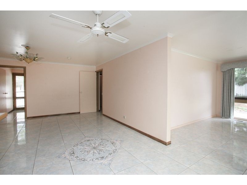 9 Dalvana Court, Hampton Park VIC 3976