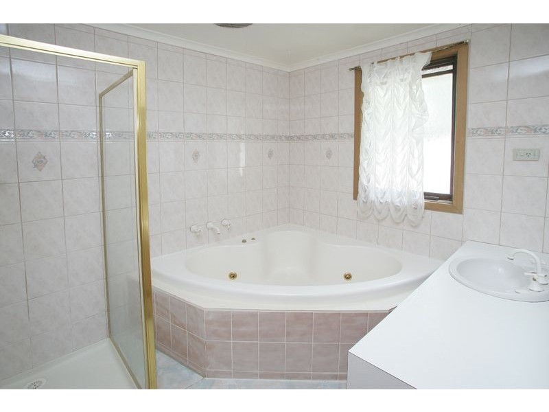 9 Dalvana Court, Hampton Park VIC 3976